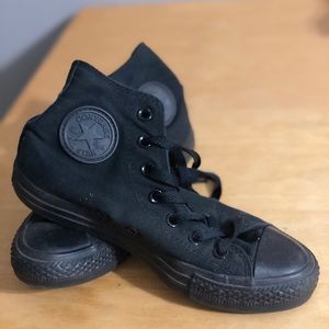 Black Converse All Star hightops